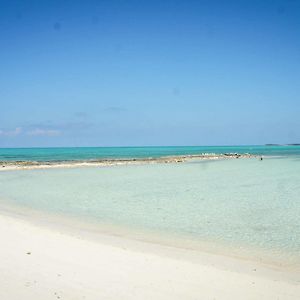 Small Hope Bay Lodge